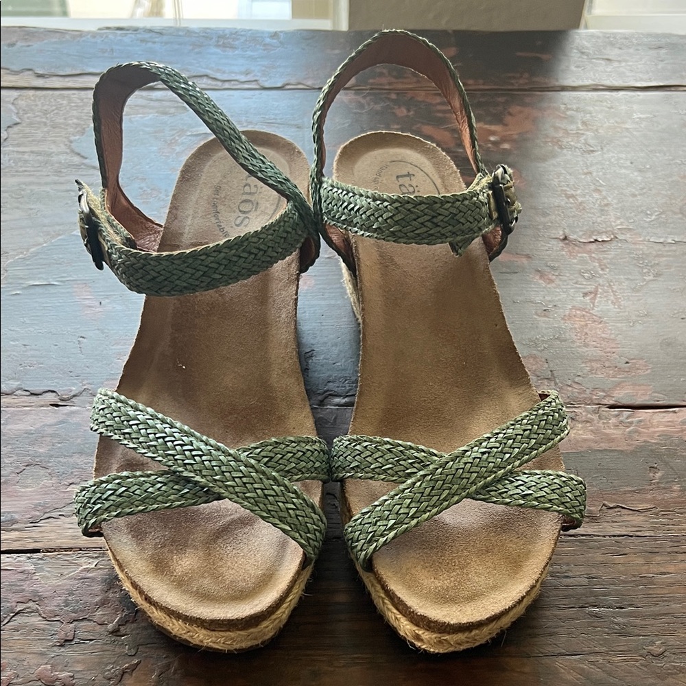 Taos Footwear Green Braided Sandals